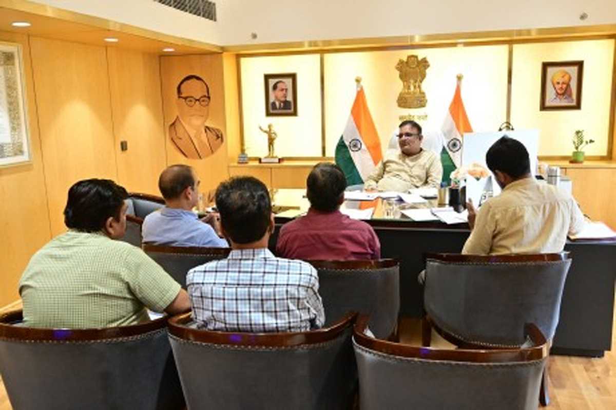 मोबाइल वैन से श्रम स्थलों पर जाकर श्रमिकों का पंजीकरण करेगा श्रम विभाग